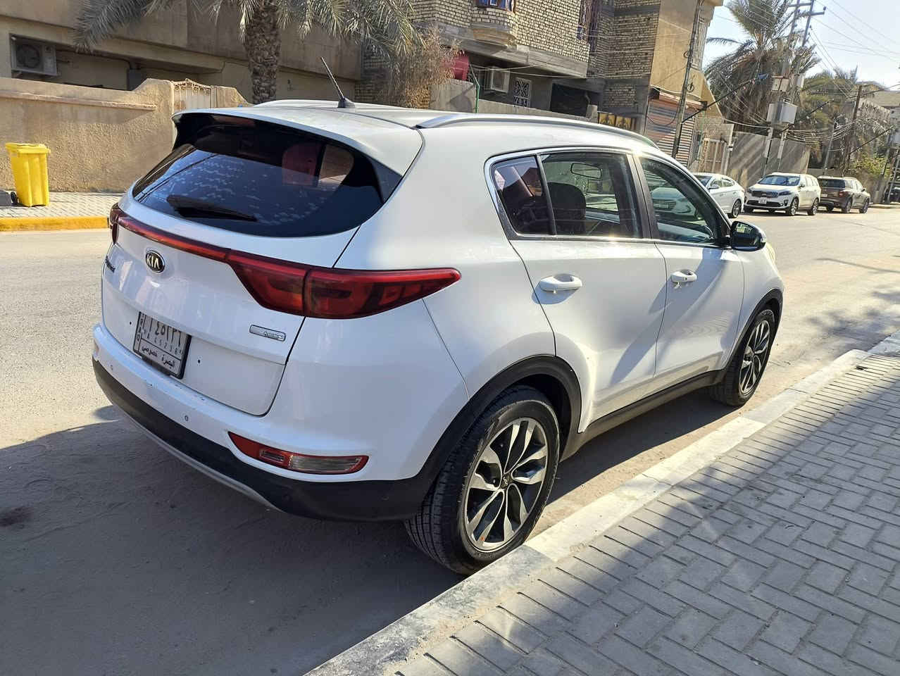 سبورتج 2018 وارد كوري گاز .
محرك 2000 تيربو بدون ادبلو . 
ماشية 230 الف .
رقم بصرة السيارة بالبصرة .
مكفولة كفالة عامة لا ضربة و لا صبغ و لا بارد .
السيارة من دخولها على أيدي و جاهزة بدون نواقص الحمدلله.
السعر 158 ورقة و بيها مجال جدا بسيط بعد المعاينة 
اي استفسار ***********
