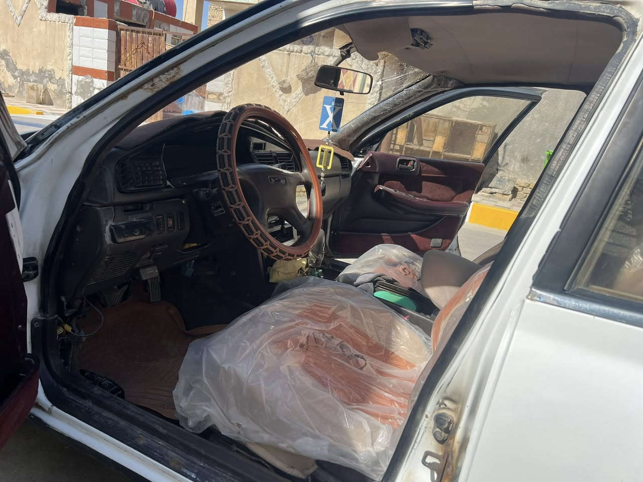 السلام عليكم سياره (كريستا) كربلائي مكينه ونجي
سياره كامله نواقصها بسيطه تبريد 
للبيع *********** اتصال
*********** واتساب
