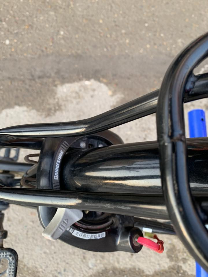 سلام عليكم بايسكل موزه ياباني اصلي بايسكل بلادي كلشي ممبدل بي كامل مكمل مابي اي نقص بسيط كامل للاخير البايسكل احلى من الصور تجي وتشوف كلوب حساس ويل ابو البطيخه بريكات كامله بايسكل جديد وياله اصليه مالته تفحص وتاخذ
السعر 95 الف وبي مجال مكاني محموديه حي الرشيد متواجد خاص او واتس اب ***********
