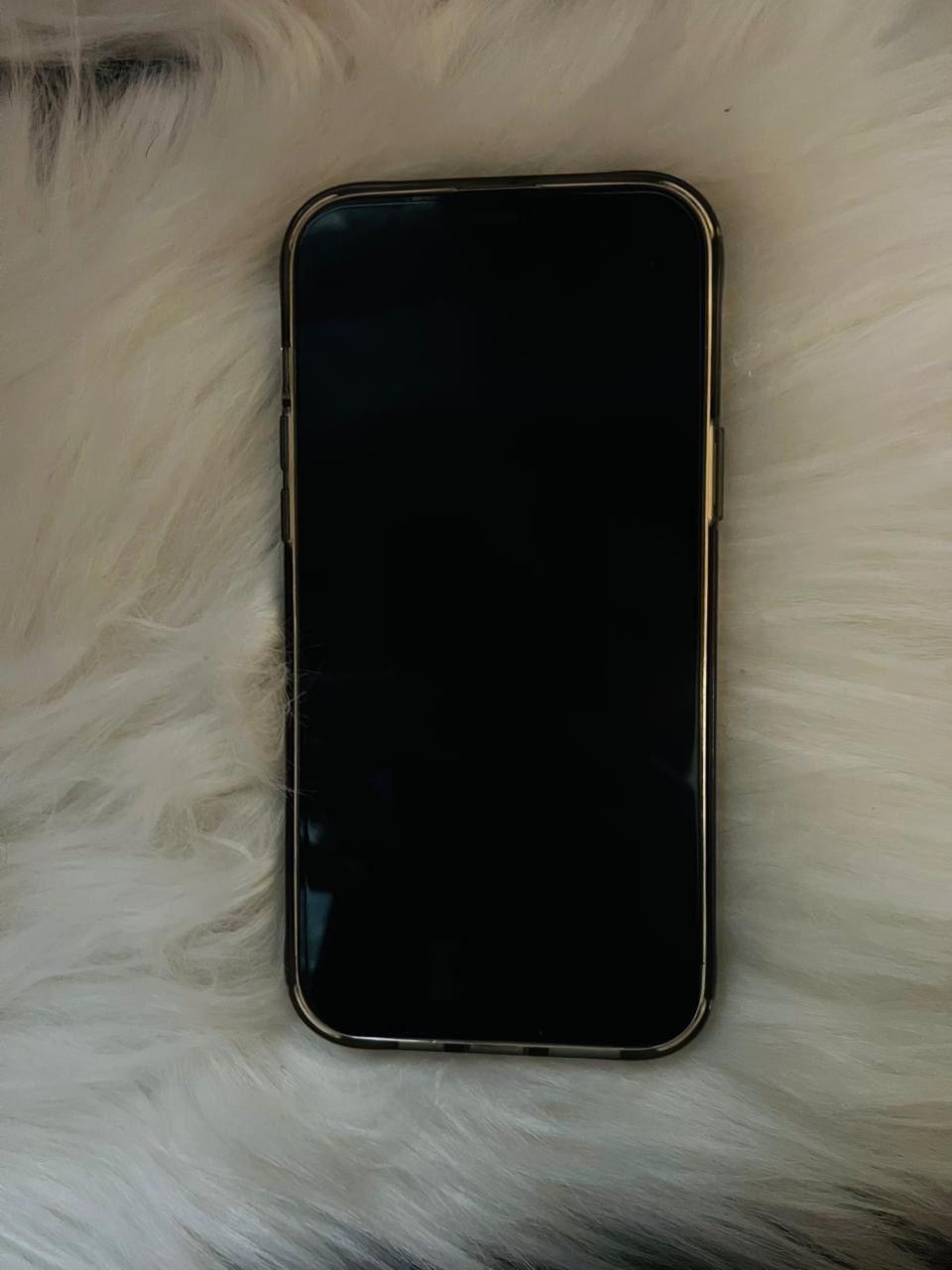 ايفون 12 برو ماكس
بطارية ٧٩
ذاكره ٢٥٦
مبدل شاشة فقط
للبيع أو مراوس بأيفون فقط

التواصل على واتساب 
أو الاتصال 
***********
 سعره 325
