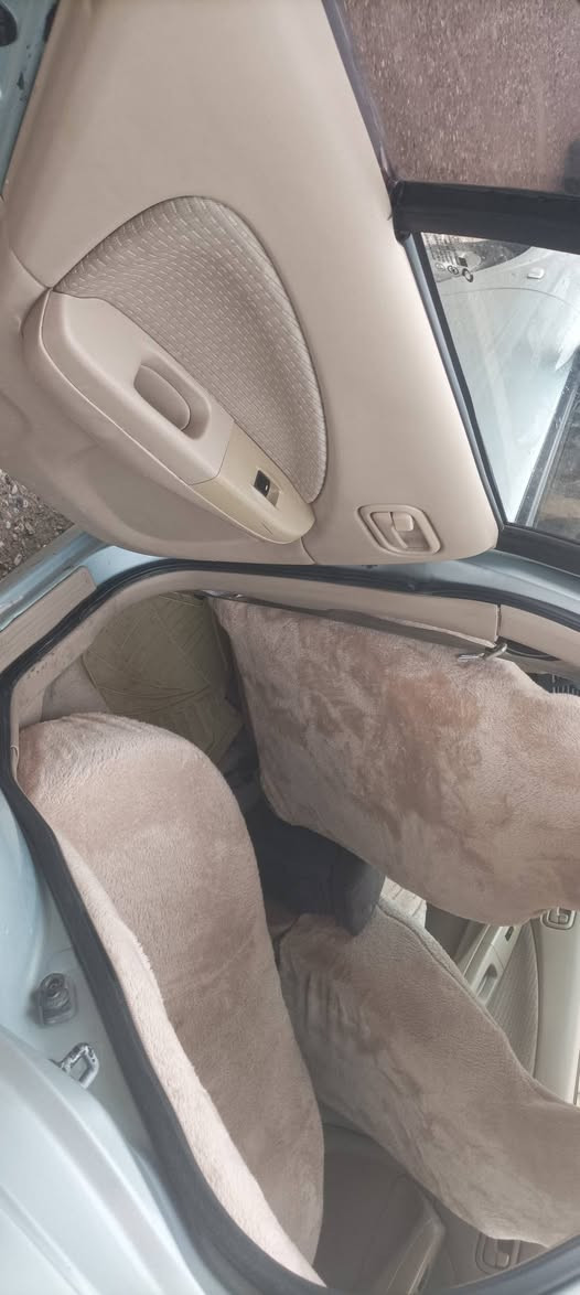 سـامسۆنگ کۆری 2006 
ناوزەرد ئاوێنە شەفت و کارەبایی چوارجام کارەبایی
ویل کەپ کوشن جڵد
کەلـەو عەینەک
پێش و دوای کەپس بێ لێدراوی
سەقف شووشەیی 
بێ چاڵ و شووخت
پەنجاو یەک گەڵا و مەجال
$51


**إذا كنت صاحب هذا الإعلان وتريد حذفه لأي سبب، رجاءا أرسل رسالة إلى الدعم الفني**