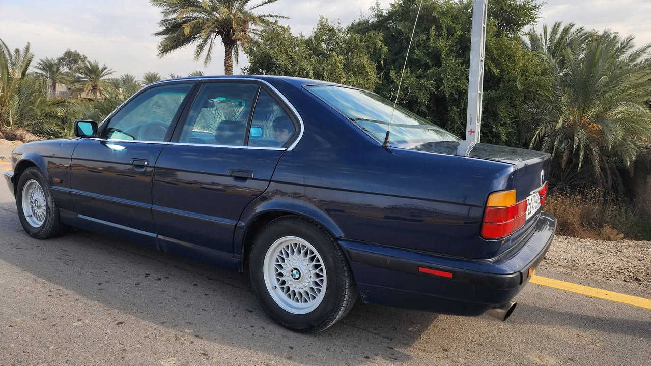 بي ام دبليو موديل ١٩٩١
محرك فانوس مسكر
تبريد
فتحه
رقم انبار
سعرها ٦٣
***********
