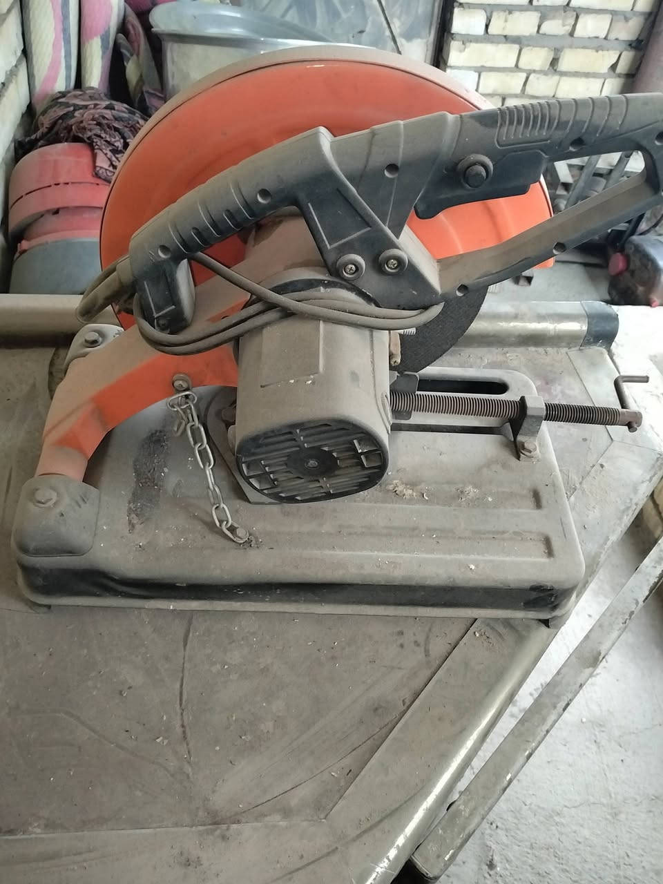 كتر حديد للبيع جدآ نضيف وستعمال قليل سعر 80وبي مجال
*********** واتساب
