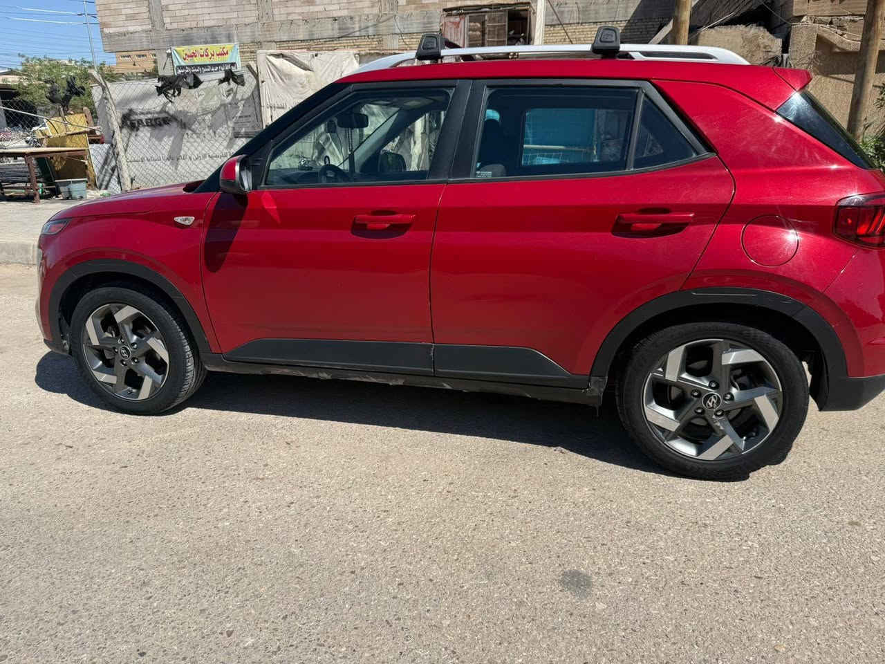فينو ٢١ مكينة ٢٠٠٠ رقم أربيل حادث موجود بلمنشورسعر ١٣٠ 
***********
