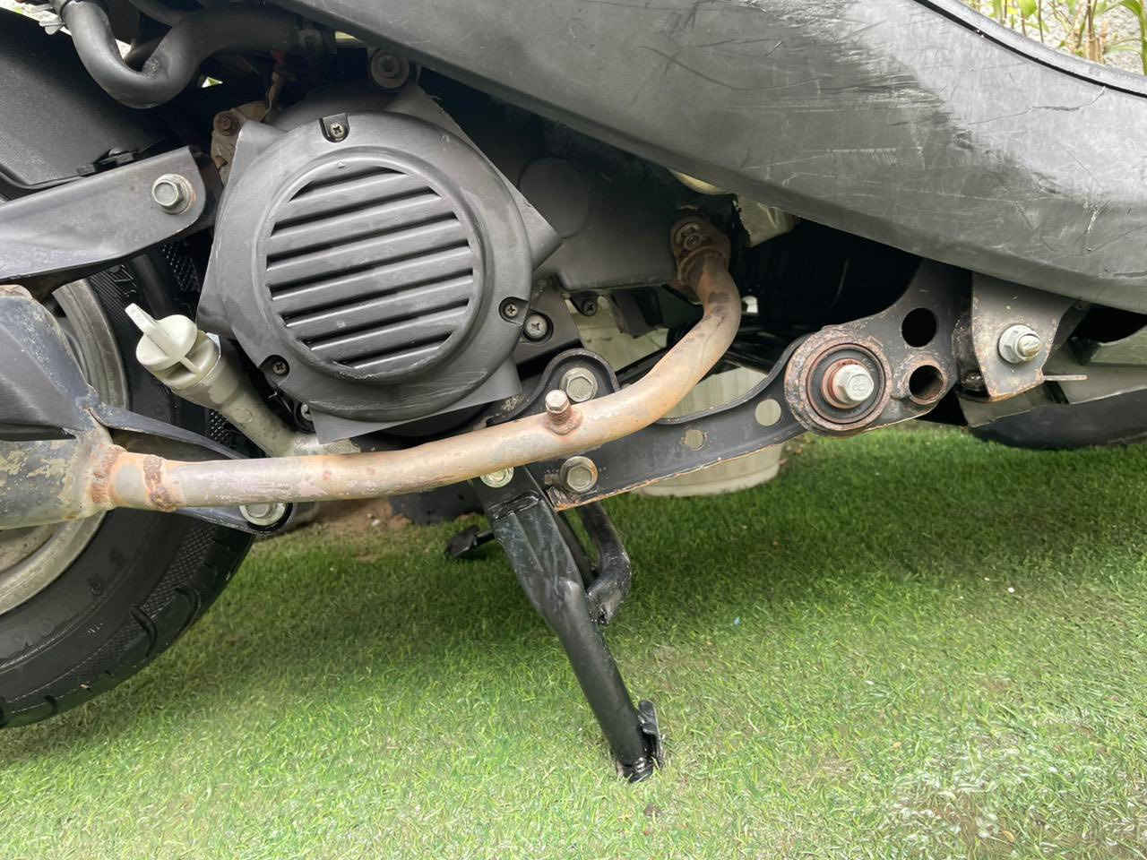 بريز لايت ناصي رمبة رمبة رمبة مو مال شارع.. كفالة عامة شرط الفحص اذا برغي مفتوح من المكينة او الكفر او الهندر او الاكسل تاخذهة بلاش.. الدراجة كارتون اخت الزيرو بعدهة  بلادية بشرط بلك اليابان بيهة وبراغي الدراجة بلادية من الطول للطول ضمان شهر والله من باب البيت تايرات جدد دبلات زبد مكينة خرسة عبالك شحن متدري طافية مشتغلة،، شلعة قوية معدل اذا مو تعبر ال١١٠ مرجوعة،، كفرات بلادي ختم واحد،، كهربائيات فول كلشي شغال،، دراجة بالعافية عل ياخذهة اجدد من الموجودات بالرمبة اوراق كاملة منفيست  ووصل شراء من الرمبة بأسمي مصار شهرين ماخذهة،، رايدهة ب850 ومجال بسيط مكاني بالمنصور واتشرف بيكم مكلف بلنشر الدراجه مو اليه هذا رقم صاحبها 
رقمي ***********
