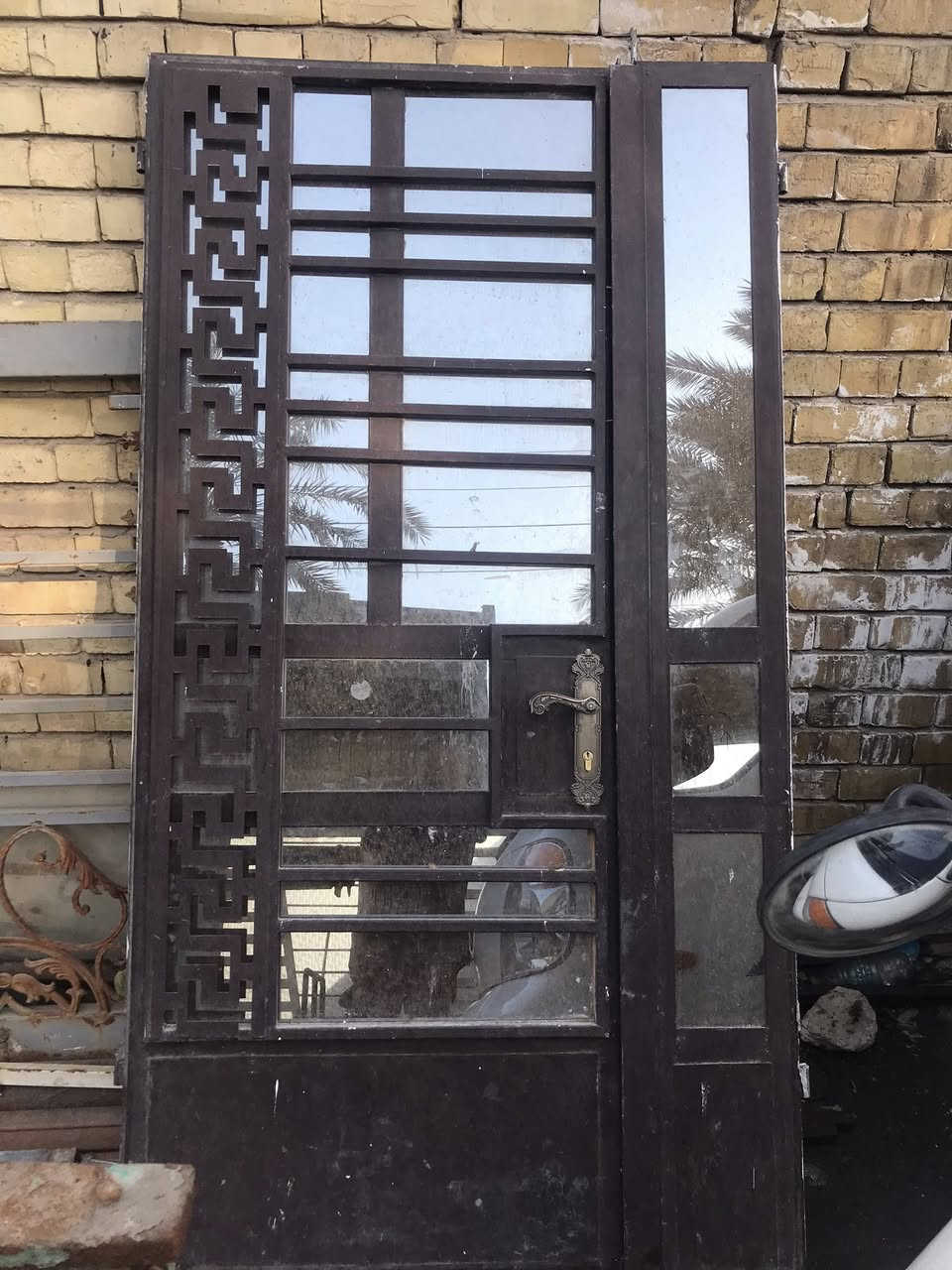 السلام عليكم
1- باب شارع خارجي قطعه واحده طول 2 متر وعرض متر و44 سنتم  بسعر 75 الف .

2- باب حوش الجوزي طول 2 متر و10 سنتيم وعرض متر و10 سنتيم بدون جرجوبه بسعر 80 الف . 

3 - درج حديد مترين و80 سانتيم 11 بايه بسعر 75 الف 

4- بيبان داخليه حديد  طول  متر و90 سنتيم وعرض 94 سنتيم عدد 2 بسعر الواحد على 30 الف . 

5- شباج اخضر يفتح باب واحد طول وعرض متر بسعر 30 الف. 

6- مشبج 5 متر بسعر 20 الف 

7-رفوف محلات عدد 23 واحد مع 18 حماله سعر القطعه 5 الاف .

8- منقله بيها غطاء بسعر 15 الف .

9 - جينكو عدد 6 قطع  عدد 5 طولهن 3 ونص متر  وقطعه واحده طولها 3 متر سعر الوحده 10 الاف .

الاسعار اذا تريدهن كلهن بيهن مجال .

العنوان بغداد - بوب الشام / للاتصال موبايل واتساب 

***********
