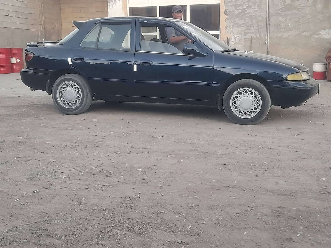 للبيع كيه سيفيه مديل ٩٤رقم ديالى سنويه صاقطه مكينه مفتوح جديده كير عادي السياره مصبوغه عام السعر ٢٨ وبيه مجال التواصل عل رقم ***********مكاني ديالى دلي عباس
