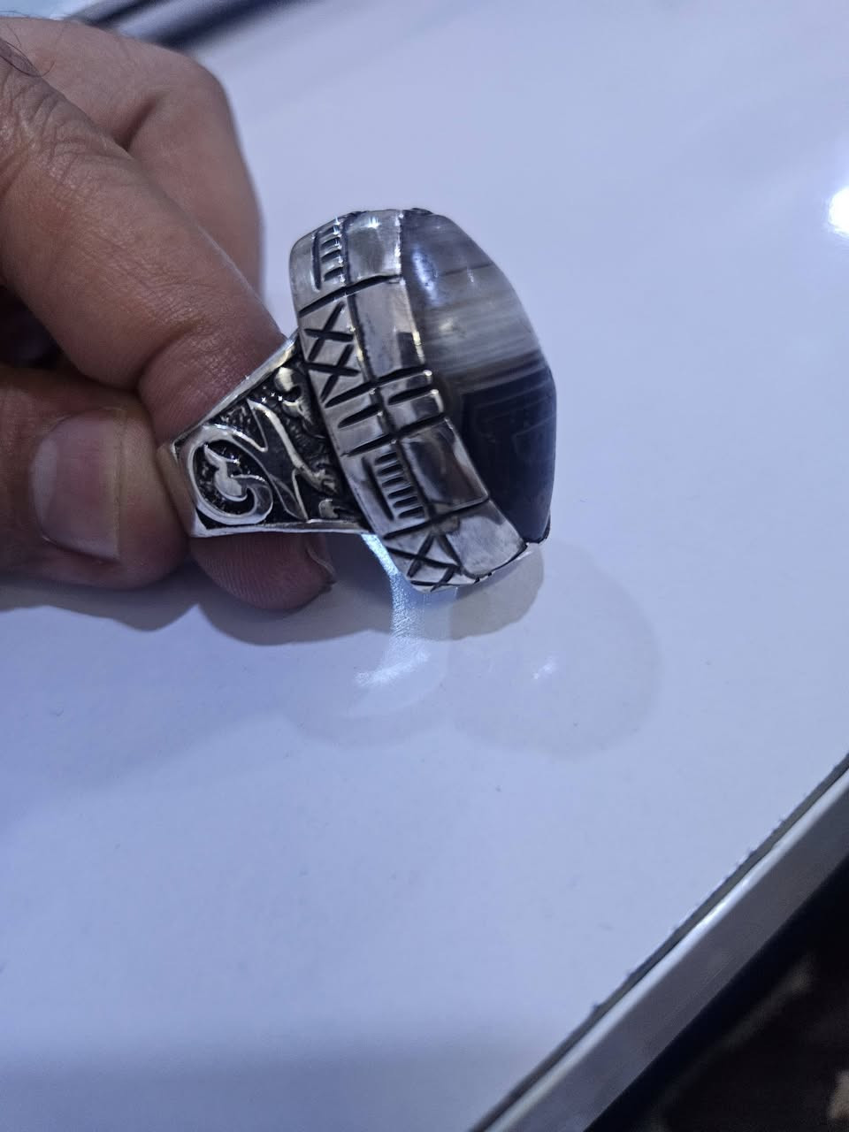 محبس جزع قديم للبيع أو المراوس بمحبس زمر او ياقوت 

للاستفسار ***********
