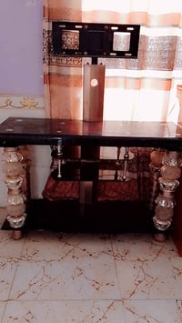 ميز • ابلازمه • للبيع