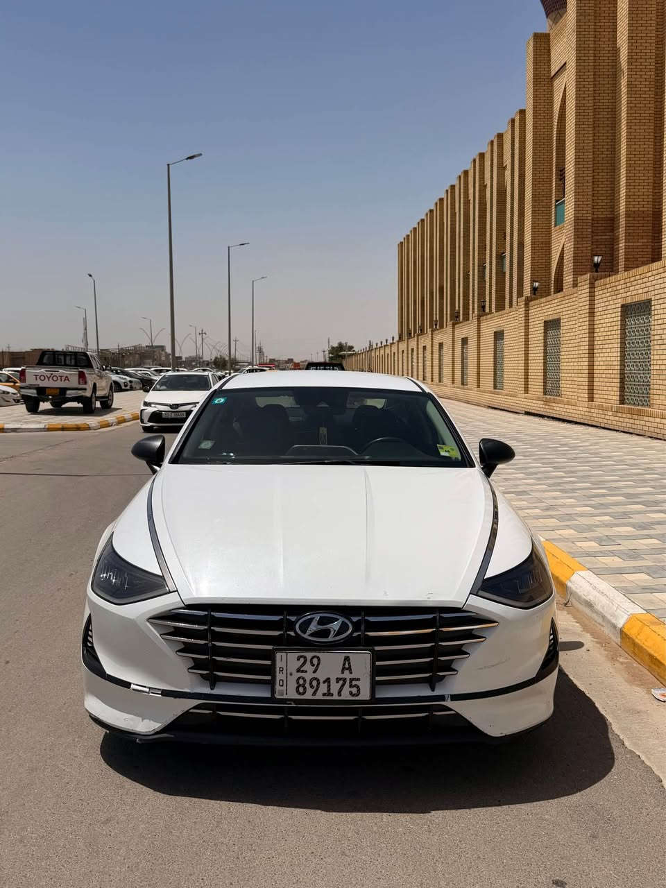 هيونداي سوناتا موديل (٢٠٢١)
وارد امريكي محرك (٢٥٠٠)
رقم واسط - معوقين (سنه ونص وتصير حرة)
ماشية ٨٣ الف ميل 
مواصفاتها اعتيادية .. شاشة وكامرا خلفية ، رادار امامي
حادث خلفي (جنطة و خشوم الچاملغات)- البچم كبس 
مكانها مركز الكوت - محافظة واسط
السعر المطلوب  ١٥٠ ورقة وبيها مجال
للاستفسار التواصل واتساب  
*********** دهل اوران, واسط
