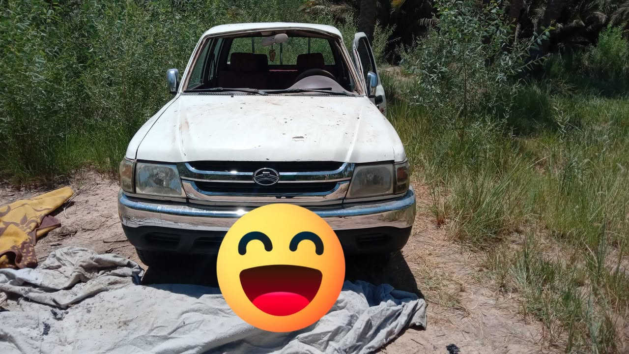 سلام عليكم بيكم دير للبيع صيني موديل 2006 رقم قادسيه سعر السياره 37 رقم الهاتف ***********
