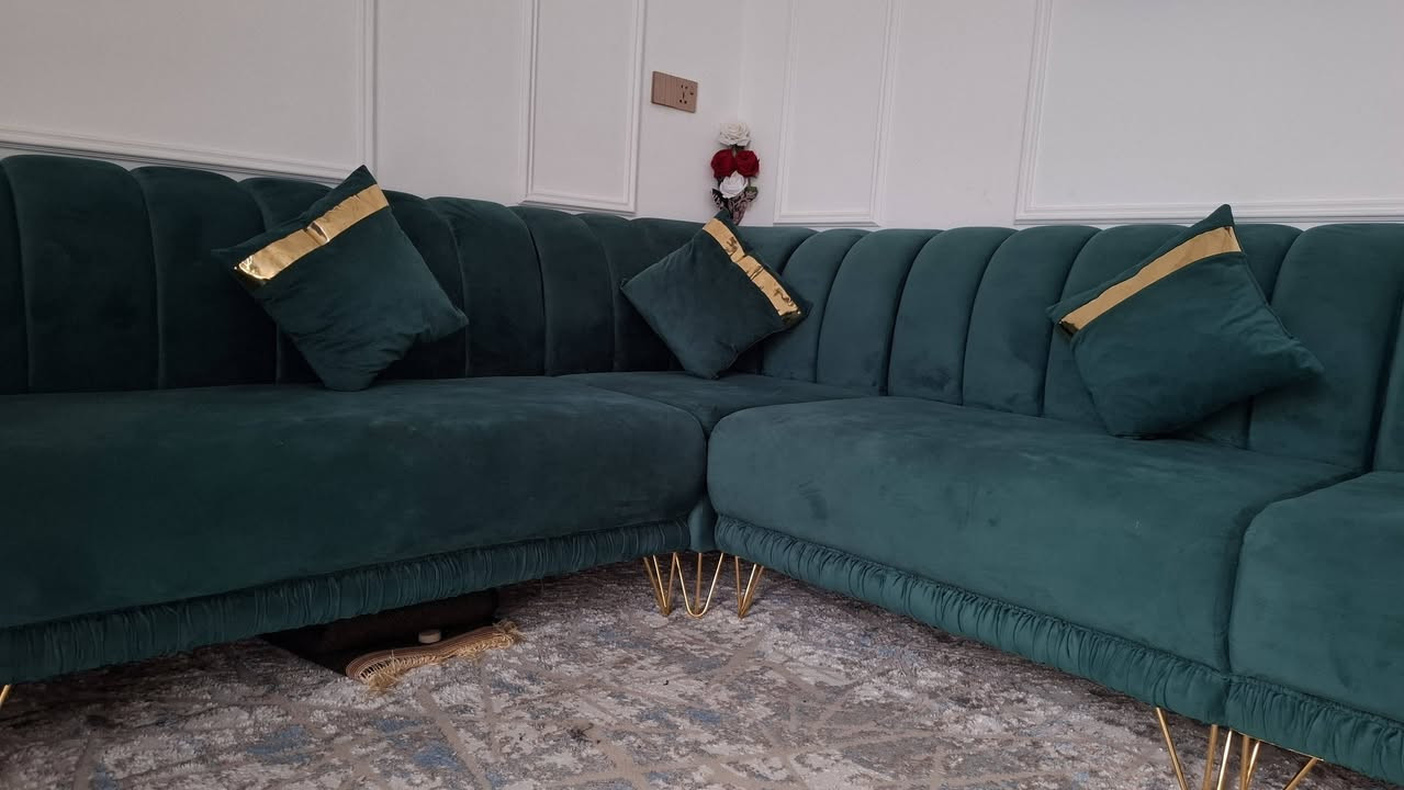 السلام عليكم

عندي تخم ديوان استخدام جدا قليل
قماش مخملي قديفة درجة أولى
عشر مقاعد راهية (سبعة متر )
وشغل درجة أولى وراقي
ابيع بنصف السعر ٤٥٠ وبيه مجال
سبب البيع صغر المكان
جميل جدا وبالعافية على الي ياخذة
الموقع كربلاء حي التحدي


**إذا كنت صاحب هذا الإعلان وتريد حذفه لأي سبب، رجاءا أرسل رسالة إلى الدعم الفني**