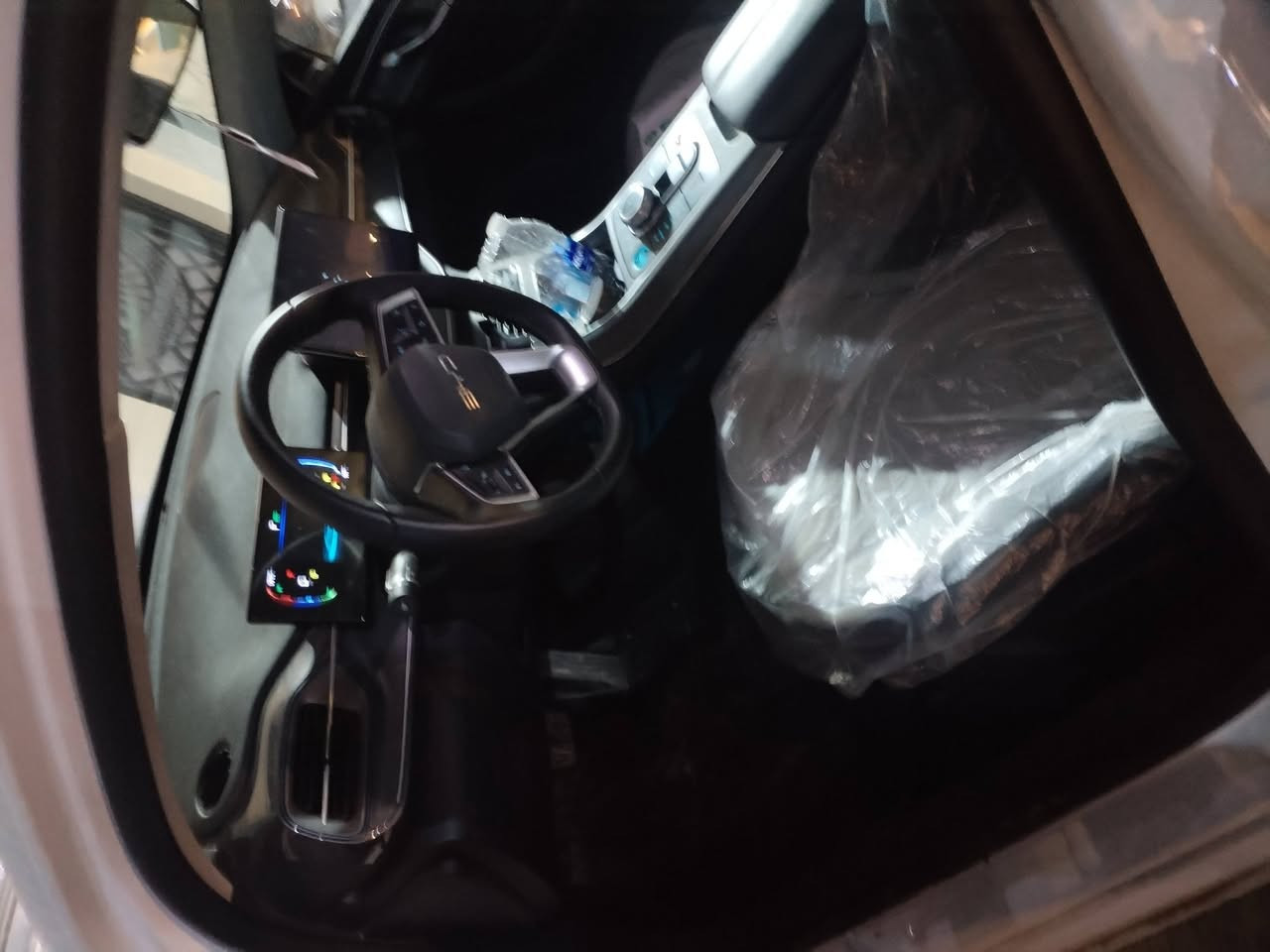 دستروي مرقمه بسمي وجاهزة ماشيه تقريبا ٣٨٥٠كفالة عامه جميع ملحقاتها وياها اخت الزيرو السعر جداً مناسب 18350الموقع بغداد الكرخ الاتصال ***********
