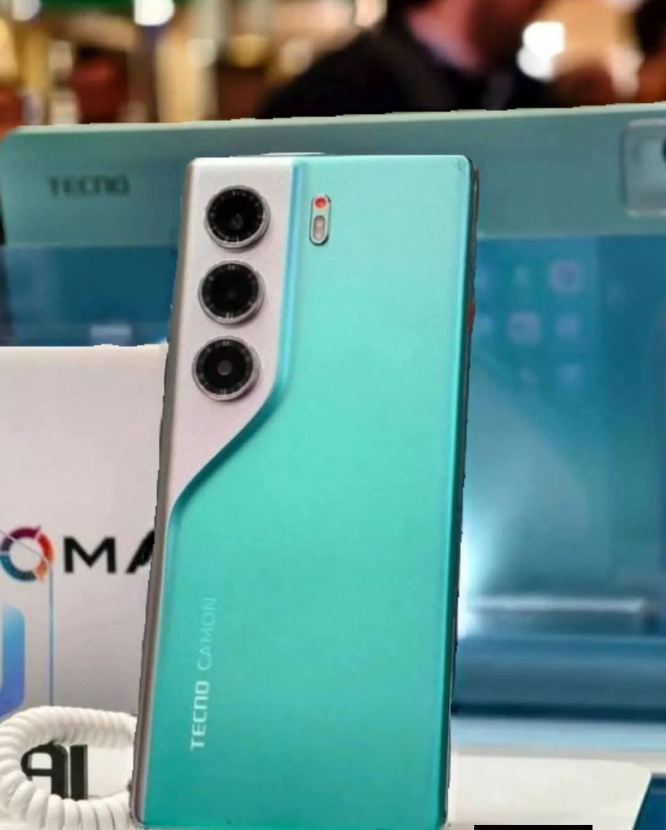 حياكم الله جميعا
جميع أنواع الموبايلات متوفرة لدينا 
بأسعار مناسبة جداً 
بالنقد والقصد 
على المنصه الاكترونيه أقساطي 

الايفون والاندرويد وجميع الأجهزة متوفر كفرات ايفون 11 عادي +11برو ماكس +12برو ماكس +13برو ماكس +13عادي +14برو ماكس +15 برو ماكس + سماعات بلوتوث اصلي +للتواصل انتصل:*********** واتساب عنوان المحل جنوب الموصل مفرق السرت مجاور معرض النزال سنتر العهد موبايل حياكم الله
