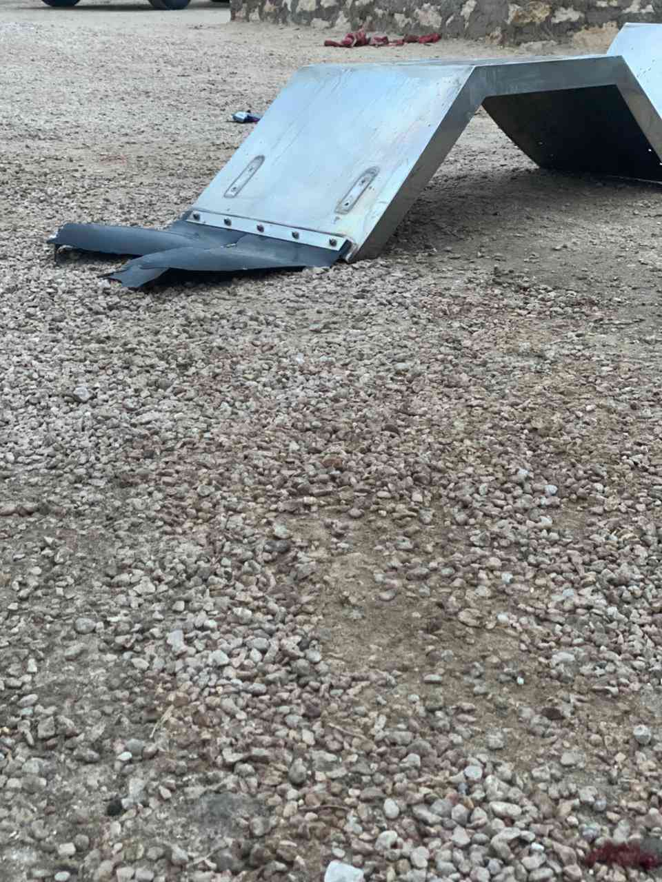 سلام عليكم جملقات للبيع ***********
