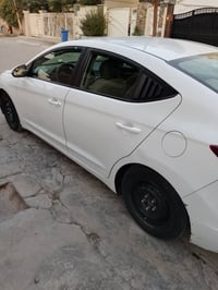 عندي النترا للبيع موديل 2019واردامريكي حادث جاملغ وبنيد بدون شواصي ولغ...