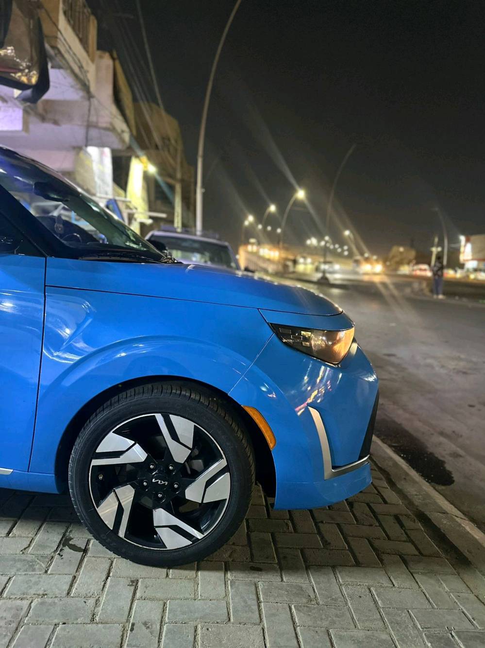 الوصف كيا صول Gt line 2024.     المواصفات. شاحن لاسلكي أشاره بالمرايا دخول ذكي قماره اسود بلادي تبريد شاشه.    شاشه كبيره. ستيرنD  جلد لونين.        بصمه.   رادار امامي/u002B/خلفي/u002B جانبي.         توقف ذاتي وباقي المواصفات معروفة   لعلم شكل الGt line يختلف عن العادي.  الحادث موضح بالصور مبدل دعاميه اصلية وكيس الكير جان متضرر ومبدل اصلي شرط كفاله كير ومحرك مابيها قطره صبغ اكو كم رصعه حالوب بالعراق بالقماره والبنيد ع عدد أصابع الايد. سونار موجود ووين متريد تفحص سونار افحص السعر المطلوب 175  وبيها مجال بسيط حك الجيه السياره نضيفه وجديده   للتواصل. واتساب. او اتصال ***********