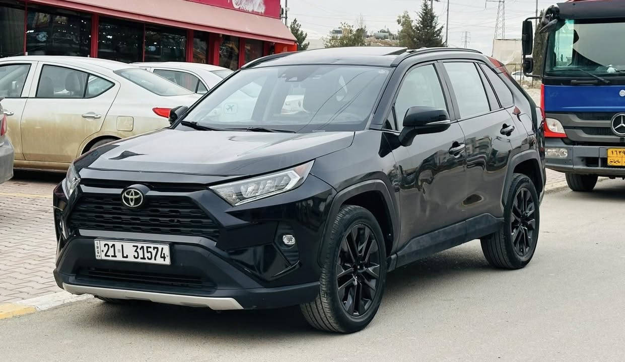 بۆفرۆشتن. 🎌🎌للبیع🖤

تويتا راف  2021. xle premium  

سه ياره كه  هه يكه لى زۆر چوانه فول فول مواسه فاته 
٢٥ مايل رۆشتووه 

سى پارچه ى بۆياخه  
ماباقى هه مووى به شه رت 

گيرو مه كينه ى به شه رت نه كراوه ته وه 
سه وت و سه رف و بوخارى نييه  

سه نه وى تازه يه تا ٣١  ته حويل به ناو كردن به شه رت 

له سليمانيم 🏠

سعر /في التعليق يتم الرد فورا على المسنجر ✍🏻

نرخ/ لە کۆمێنت بنوسە یەکسەر وەڵام دەدەیتەوە 📮

ژمارەی خاوەن سەیارە :☎️
***********
