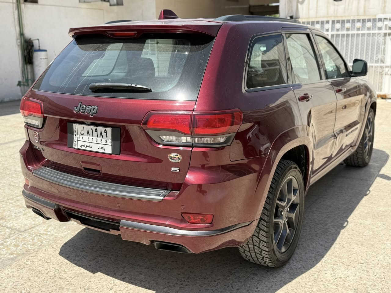 السلام عليكم جيب S خليجي 2020 سعرها 240 ورقة رقم بغداد بسمي فوول مواصفات مكفوله من الصبغ بيه 3طغات باقيه ع وضعها سيارة جديدة وجاهزة محرك كير مكفولات صدر امامي خلفي جديد تخم تاير جديد ماشية 86 للاستفسار *********** السعر 240 ورقة مكان بغداد
