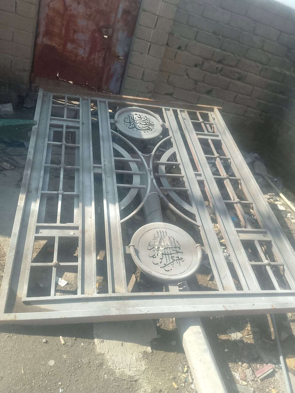 للبيع جديد تفاصل الحديد الثقيل الشراي بس يعلق انه اجيه خاص وهذا رقمي ***********
