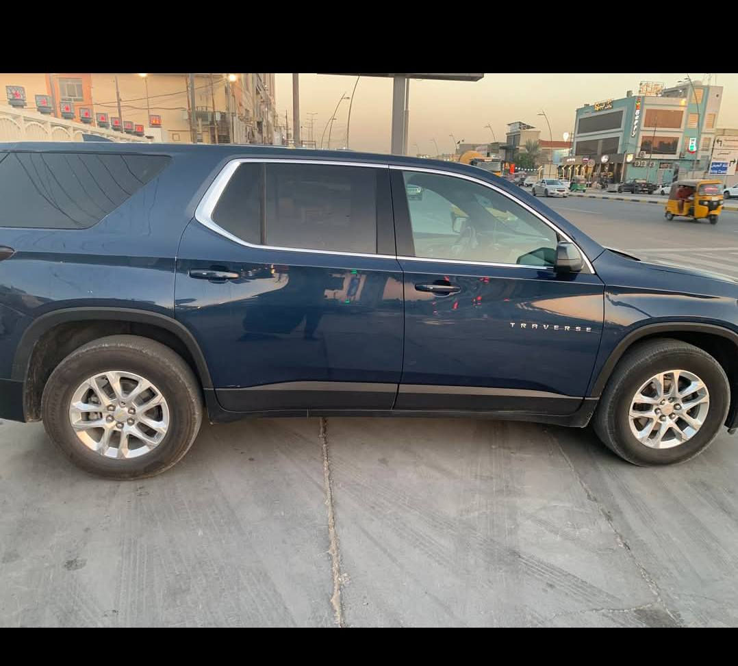 السلام عليكم
ترافس شوفر للبيع
موديل 2023
نوع LS 
تبديل قطعتين 
سياره حره اي محافظه تترقم
نقطة تحديد مسار
سياره بيه صبغ بنيد وجنطه فقط
سعر 215 وبيه مجال
للأستفسار ***********
