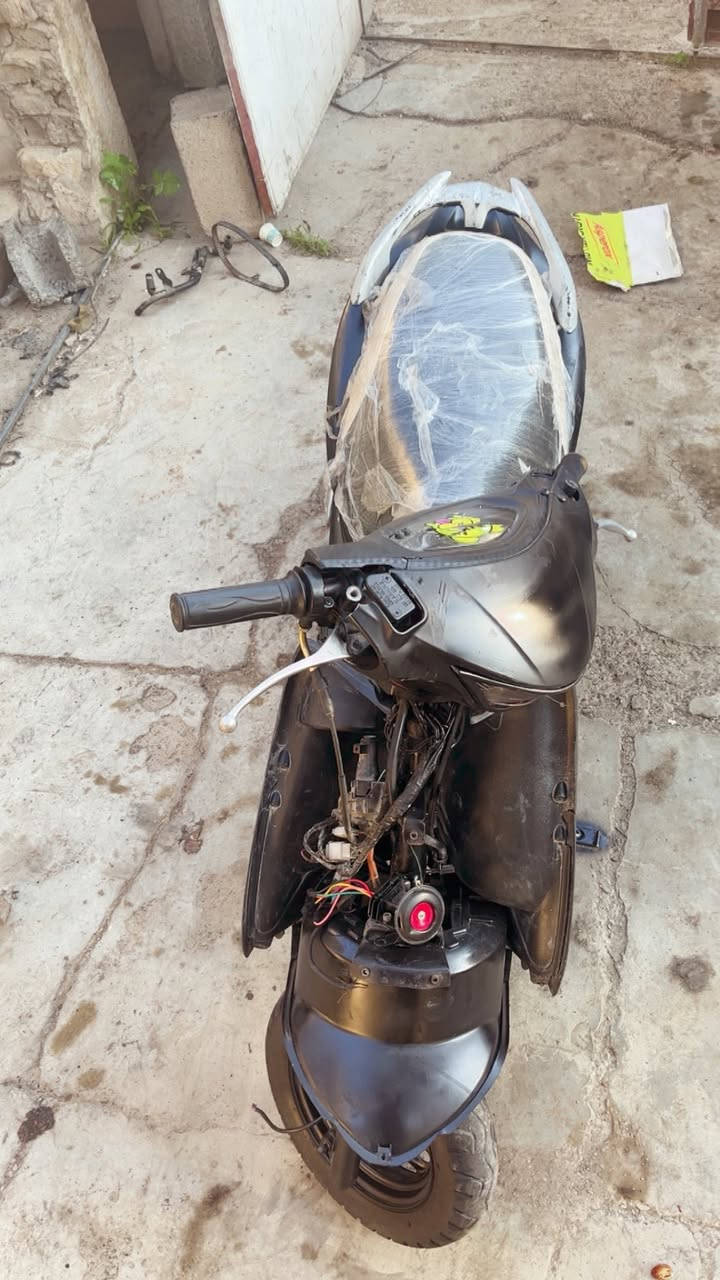 دراجة ادرس للبيع دراجة خير من الله وعقل رياضي وتحوير كابريتر دراجة نقصها بس كفر الوجه والسعر 200وبيها مجال للشراي 
للاستفسار مراسلة الصفحه او الاتصال على الرقم***********
