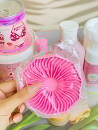 بوكس عناية • مقشر وجه وجسم • زيت يارا