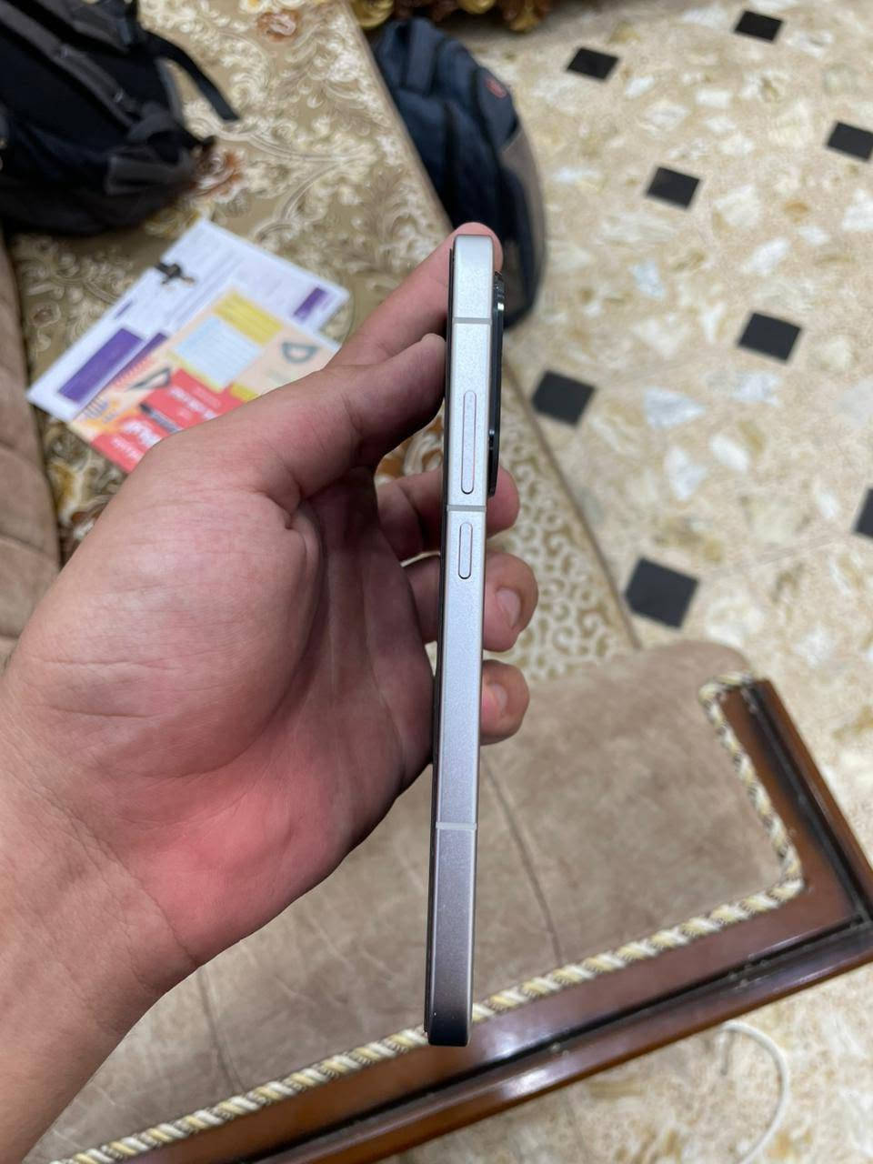 السلام عليكم من رخصة الادمن جهاز بوكو اف 7 العادي جهاز غني التعريف نضيف جدا اذا بي زلغ مرجوع مصار فترة من اخذتة وية ملحقاتة و كارتونة كاملة شرط الفحص سعر 500 الف وبي مجال عنوان بغداد الدورة راسل خاص او واتساب ***********
