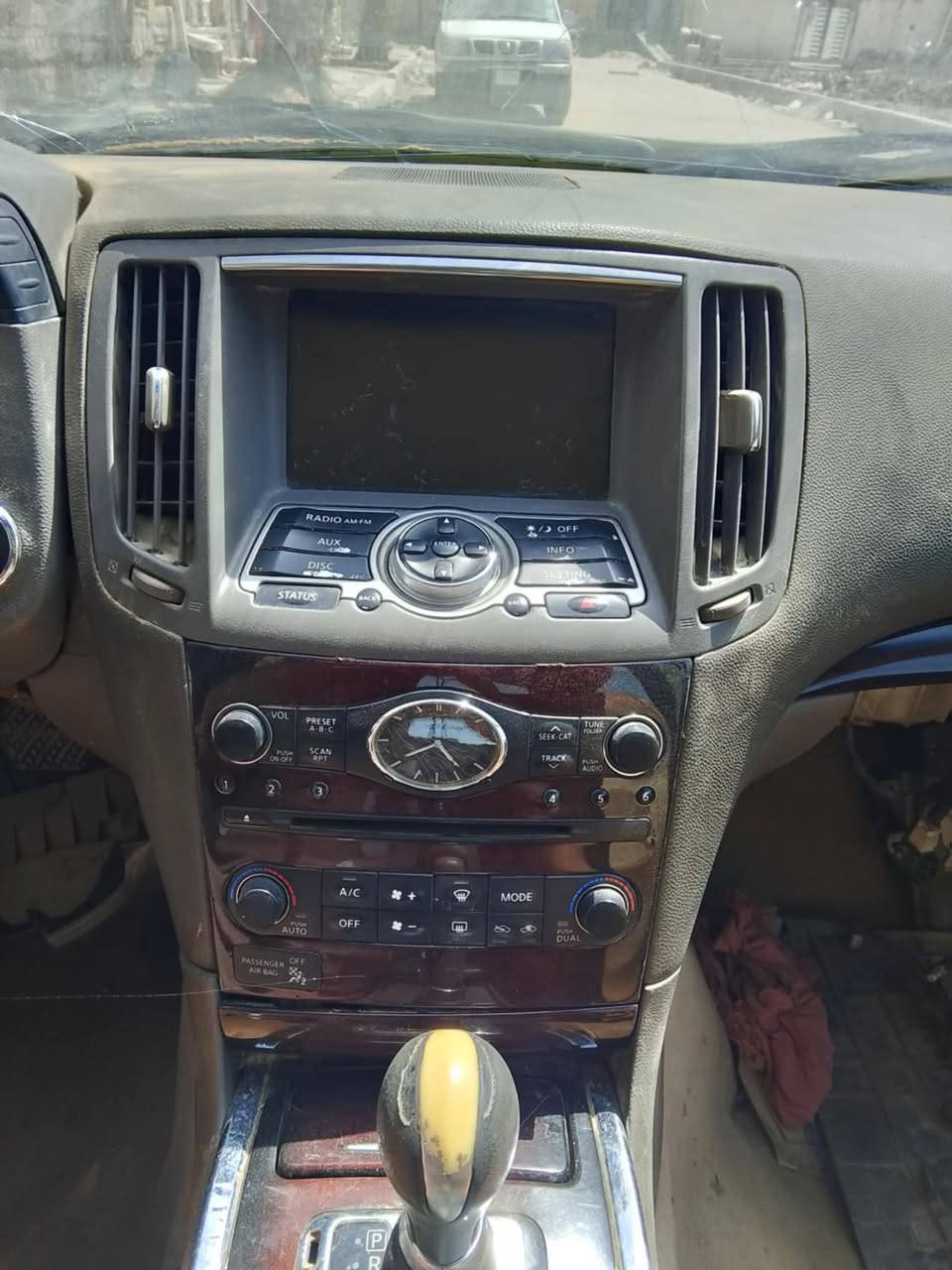 انفنتي موديل 13 بدون راعي رقم بغداد عاطله بس الدشبول شغال للبيع رقم مبايل *********** اثير ***********
