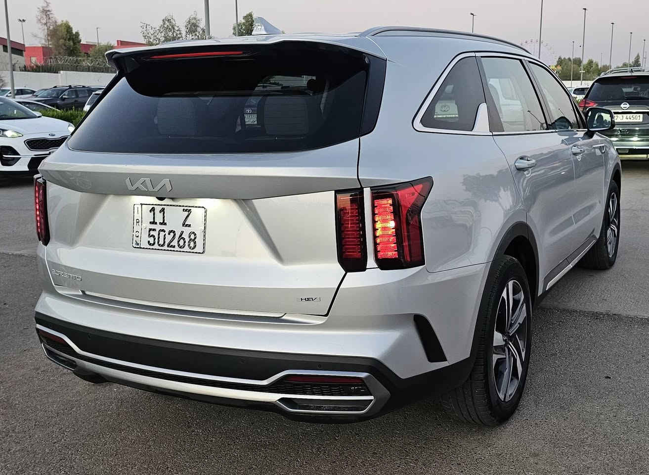 السلام عليكم
للبيع كيا سورينتو 2024
وارد أمريكي لون سلڤر 
هايبرد محرك 1600 توربو
حادثها باب خلفي أيسر مصبوغ
تفويلة السيارة تمشيك أكثر من 900 كيلومتر
بالصيف تمشيك 750 كيلومتر
كراسي عدد 6 راكب
الكراسي الأمامية كهرباء وتدفئة
الكراسي الخلفية منفصلة VIP 
تبريد مركزي
رادارات 360 درجة
قيادة ذاتية تلوف ويه الخطوط
تخفيف وزيادة السرعة ذاتي
الحفاظ على مسافة الأمان 
توقف ذاتي 360 درجة
مغادرة مسار ونقطة عمياء
مودات قيادة عدد 4
فور ويل AWD
داخل بيجي
حساسات أمامي وخلفي
لايتات زينون وليد نهاري 
بروجكترات أمامية زينون
السيارة ماشية 39000 كيلومتر قابل للزيادة
السعر 26600 دولار مجال بسيط
للاستفسار الاتصال على الرقم
***********
