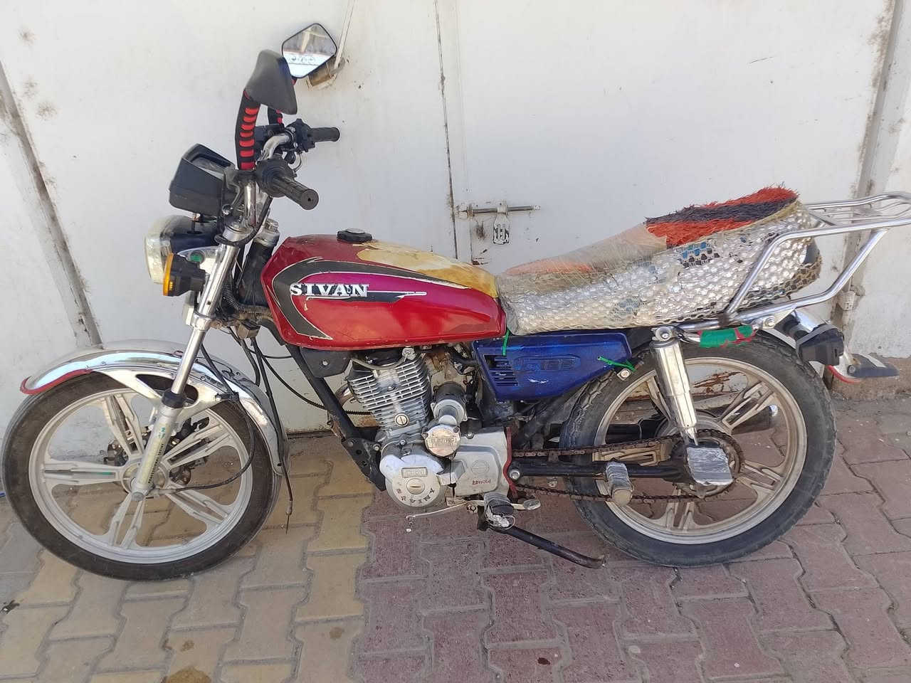 السلام عليكم ماطور آيراني للبيع سعر350وبي مجال موديل ماطور 2021 ماطور كهربائيات كلهاا شغالة رقم تليفون *********** على تعليقات ماجوب موجود رقم تلفون موجود ودك وتدلل
