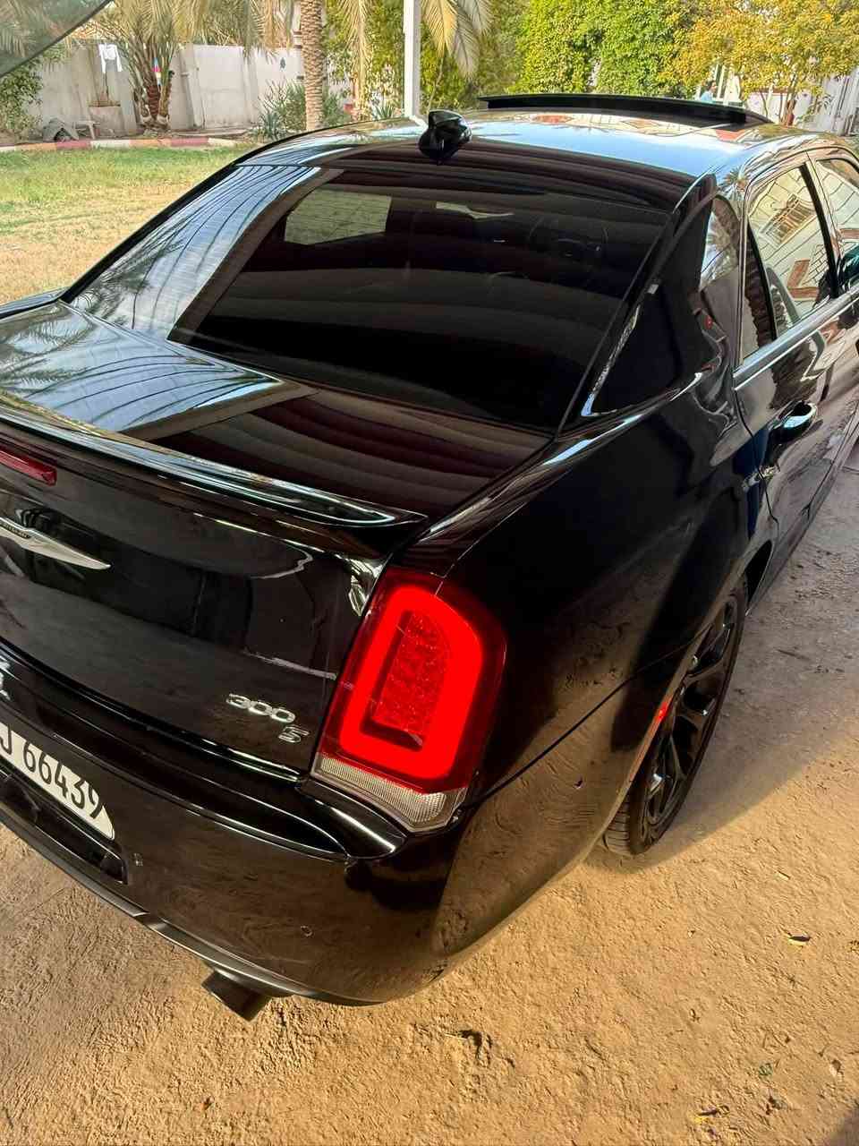 السلام عليكم 
للبيع اوباما كلايسلر 300S
2019
فول مواصفات 
بنوراما 
رادار امامي 
رادارات جانبي
شفتات ستيرن 
اشاير بالمري
مانع تصادم
حساسات امامي خلفي
سماعات ألباين  🔊 
كشنات مختمة S
Sport
وراد كندي داخلة كلين وبالعراق صار بيه جاملغ خلفي صبغ
ماشية 89ألف mil
رقم أربيل بأسمي
السعر 247وبي مجال
مكاني بابل 
للتواصل ***********
