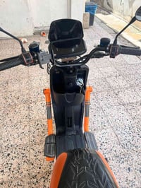 دراجه شحن لبيع نضيفه كلش وبسعر مناسب 250وبي مجال لتواصل رقم الهاتف 077...