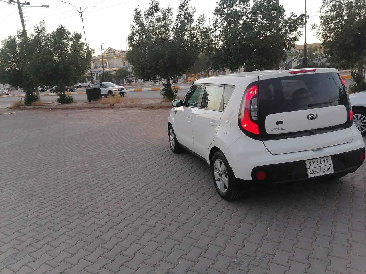 كيه صول ٢٠١٩
رقم سليمانيه
سياره كلين بس قطعتين صبغ
تخم تاير جديد صدر جديد سياره جاهزه من كلشي بدون اي نقص سعرها ١٢٠ وبيها مجال عنوان ديالى خانقين ***********

