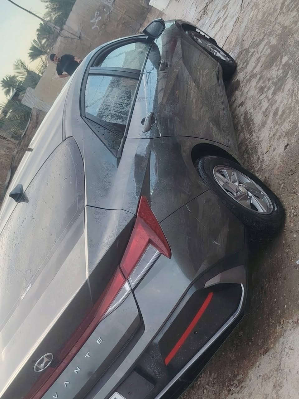 الانترا افانتي موديل ٢٠٢٥بانزين وارد كوري 
سيارة جديده بمعنى الكلمة جاهزه ضربته جاملغ خلفي حادث موجود راسني يجيك خاص السعر ١٢٨بيه مجال بسيط مكان السياره نجف ‭٠٧٨٦ ٩٢٢ ٤٦٢٧‬
