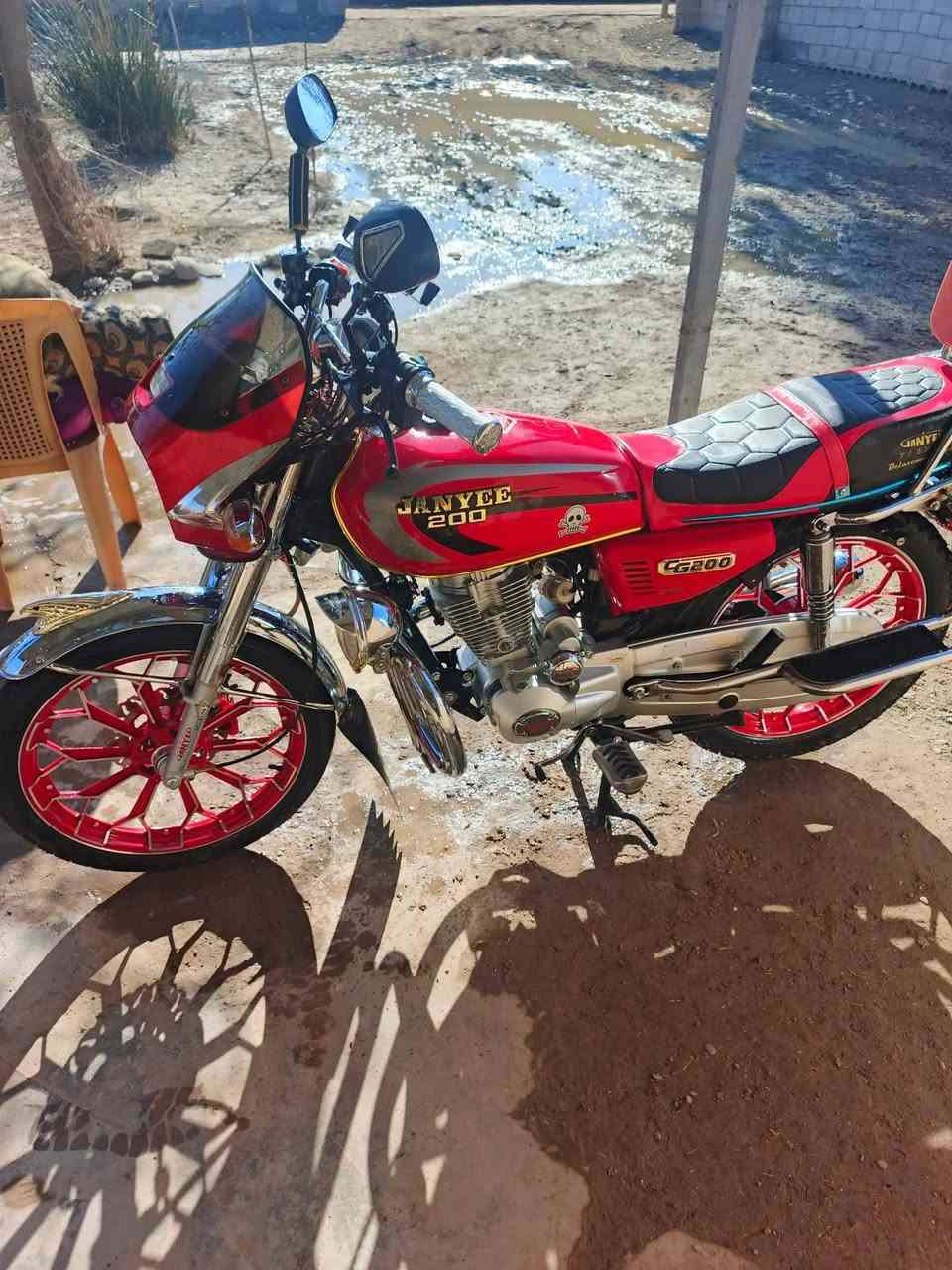 السلام وعليكم جني كله موديل 24 كهربايات كله شغاله تشغيل عن بعد محرك مامطخوخ ماطور مال جناي اي نقص مابي كله شرط، استفسار التصال ***********
