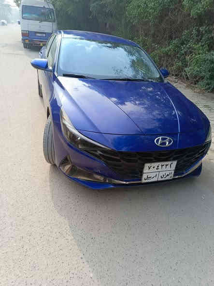 للبيع Hyundayi Elantra 2021
‏لون ازرق مميز _ محرك 2.0 دوش _ ماشية 47 الف ميل _ بدون ايرباك سليم 
‏تحكم ستيرن 
‏شاشة وسطية
‏مودات قيادة 
‏رادار 
‏رقم اربيل بسم شركة تحويل او وكالة 
‏السعر 147 وبيها مجال 
‏مكاني بغداد  ***********
‏
