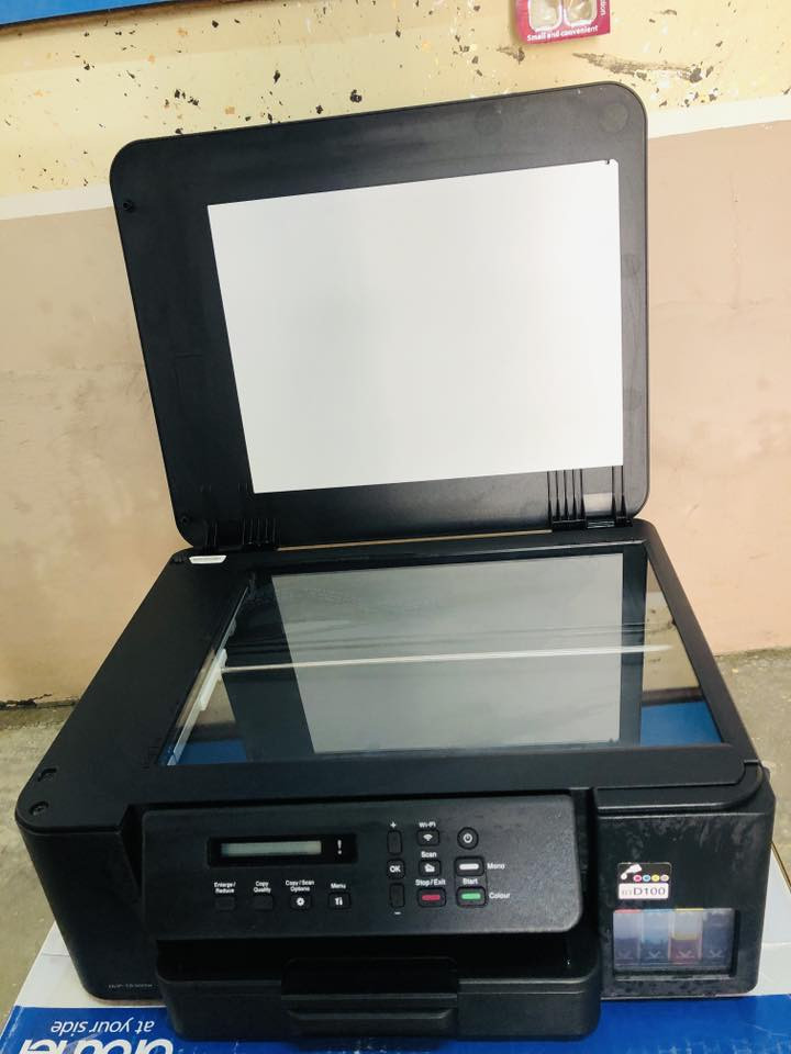 السلام عليكم 

جهاز طابعه برادر 530 للبيع 
صار شهر من اخذتها بعده جديد 
السعر 170 
للاتصال 
***********
