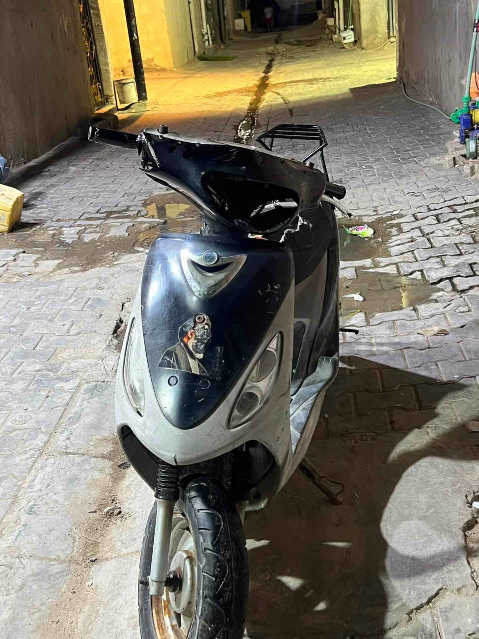 ماكس قجمه شغالة مكينه ناعمه حلوه بالمشي سريعه ناقصه كهربائيات فقط سعرها 300 وبيه مجال 
***********
