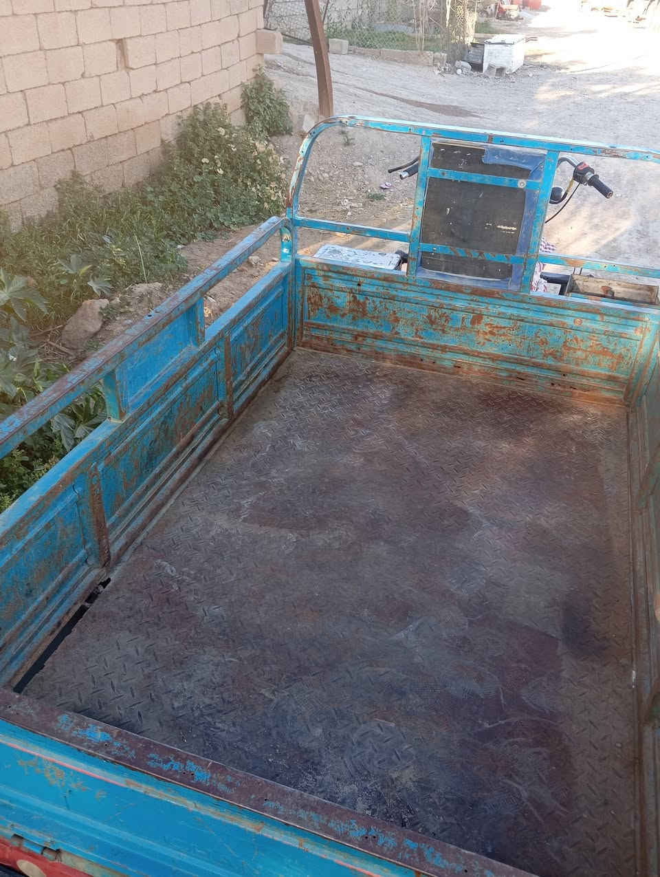 سلام عليكم ستوتة البيع مويدل 20مكينة بل صندوك بيه صدر جديد كلة جديد عايزه كهربائيات فقط أوراق كامل اي نقص مابيه شراي ينتصل ***********مكاني ديالى منصورية الجبل
