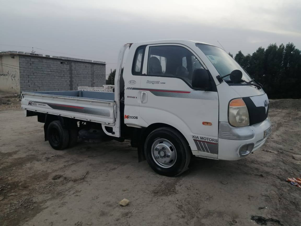 سيارة البيع كيه فحل امسكر مفتوح موديل 2009 مكفول كفاله عامه عده دوس بيهن صبق لاه ضربه ولا صبغ ولاه خياس ولاه تبديل سيارة جاهزه مجهزه من حداده جديده تخم تايرات جددد مكينه نضيفه لاه تبخير ولا تنقص مكينه باكيت توني شاهته سيارة جاهزه مجهزه من ايشي 
رقم سيارة بصره دولي سنويه مجدده لل 2030 
سعر مناسب بيع مسعجل رقم ***********
