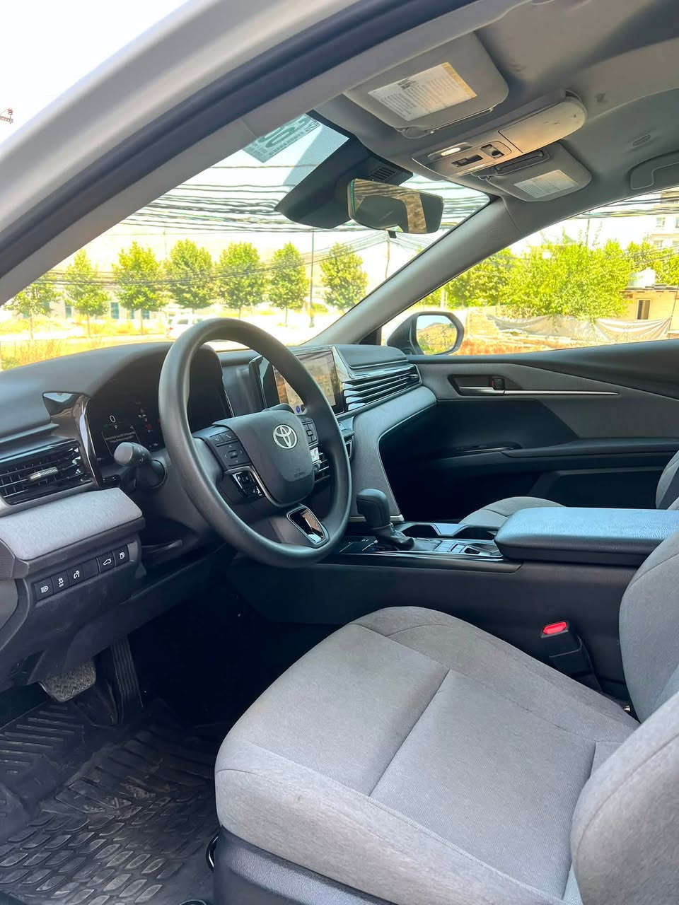 Camry LE 2025 Hybrid / كامري 

محرك  2500cc بانزين / هايبرد

السيارة للبيع فقط 💯

الضرر : نص بونيد صبغ + جاملغ امامي 
تعديل بارد  

 السيارة ماشيه : 4 الف كيلو فقط يعني زيرو

السعر : 210

المواصفات
• شاشة كبيرة
•كرسي الأمامي كهربائي
• كاميرا خلفية
• حساسات خلفية• 
• رادار امامي
• مانع تصادم
• محدد مسار
• تصحيح مسار
• مثبت سرعه
• مانع انزلاق
• استيرنق متحرك
• تحكم طارة
• نقطة عمياء
• مانع تجاوز
• حساسات مانع تجاوز
• بصمة تشغيل
• دخول ذكي
• شاحن ويرلس
• اضوية اماميه زنون LED
• اضوية خلفية LED
• ليد زنون نهاري
• ويل قياس 18
• نظام ECO + TRIP 
• نظام GPS + خرائط
• نفكيشن
• 3 أنظمة قياده ECO / Normal / Sport 
• اوامر صوتيه
• بلوتوث
• مدخل USB 
كفاله كير مكينه

السعر : 210

مكان السيارة دهوك

***********  كورك / واتساب
