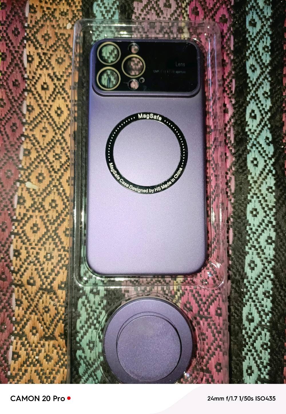 كفرات وشواحن ولزكات مال ايفون بيهن ماستر كوالتي عالي وبيهن عادي ابيع شلع الي يفيدنة بكاني بغداد المدينة او الشعب 