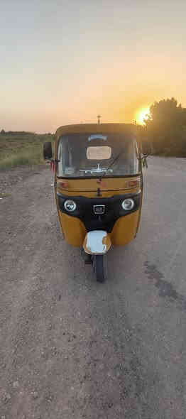 السلام عليكم للبيع تكتك أوراق المصطفى أصولي موديل 2019 كهربائيات كله شغاله المحرك مفتوح بس لا تنقيص ولا تبخير السعر 40000 وبيه مجال المكان واسط قضاء الاحرار الشراي يتصل ***********
