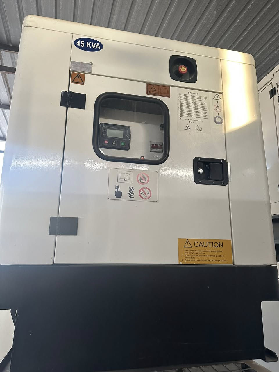 مولده 45KVA بيركنز اصلي كاتم . نوع رأس توليد ( لوري سومر فرنسي).  للأستفسار على الرقم ☎️

0772 710 1886
