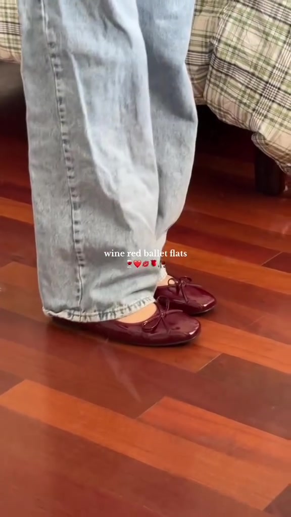 Red Flat Mary Jane Shoes 🍒
حذاء  احمر الترند ✦ ستايل عصري يخطف الأنظار ✨

💵 السعر: 21,000 دينار

✦ توصيل بغداد: ٤,٠٠٠
✦ باقي المحافظات: ٦,٠٠٠


**إذا كنت صاحب هذا الإعلان وتريد حذفه لأي سبب، رجاءا أرسل رسالة إلى الدعم الفني**