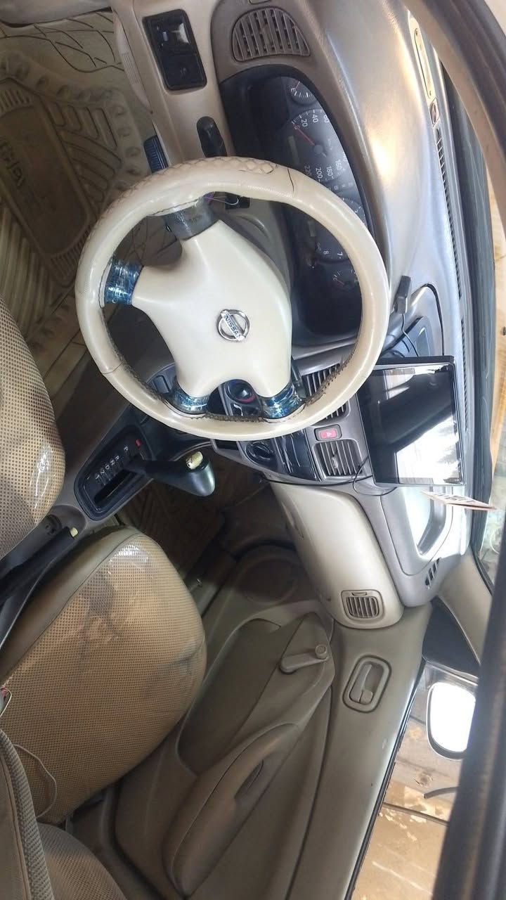 السلام عليكم نيسان سني ياباني 2008 رقم ديالى تكسي.  سيارة خيرر من الله كفالة من ضربة فقط ربع الجاملغ الامامي  السعر 75وبيها مجال بسيط العنوان بغداد حي القاهره. ***********
