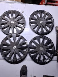 حجم 16 • مصبوغ اسود • ما بي عيب