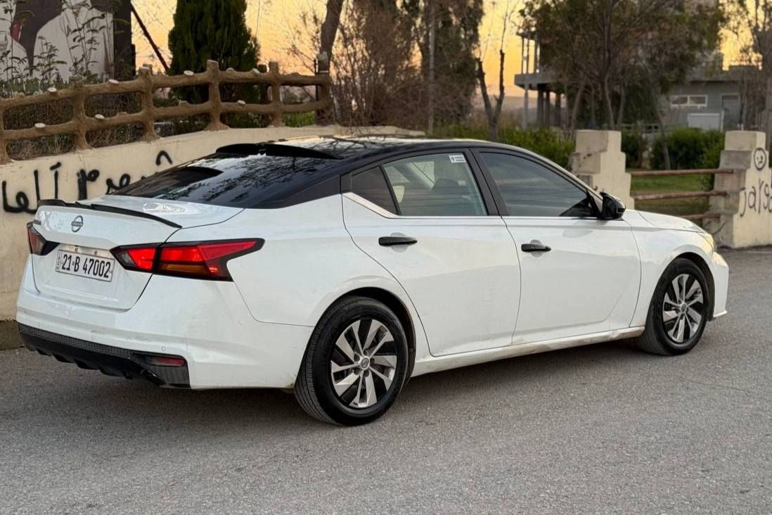 نیسان ئاڵتیما 2023 مواسەفات S
تەعدیل سورعەیە
راداری ئاونەکانی تەنیشتی و پشتو پئشی  رادارەو  
جوانکاری بۆ کراوە 
رەقم سەنەوی نوێیە و توندو تۆڵ
 و هەکەلی زۆر جوان ماوەتەوە 
دوسێ شوختی بجوکی بە دەرگاوەیە 
ماباقی سەیرەکە هیجی کەی پئەوە نیە
 جگە لەم پارجەو نیوەو ئەم دوسئ شوختە
یەک پارچەو   لەگەل نیو بۆنتی بۆیاخە بئ ناو گرتن

سعر: لە کۆمێنت داوای بکە ڕاستەوخۆ بۆت دێت 📩 

 گێرو مەکینەی بەشەرت 
تازە رونی گێڕ و مەکینەی گۆراوە 
دینارەک مەسەرفی تیاا نیە 

ژمارەی خاوەن سەیارە 
***********
