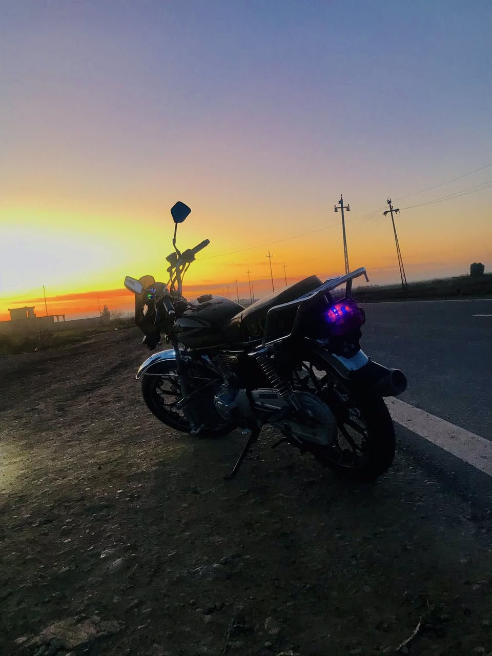 للبيع دراجه نامه برو خمسه كير موديل 25 العنوان ديالى قرتبه السعر خاص


**إذا كنت صاحب هذا الإعلان وتريد حذفه لأي سبب، رجاءا أرسل رسالة إلى الدعم الفني**